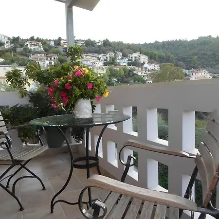 *elia*/5' From Town & Sea/ Mountain View Apartamento Frínion