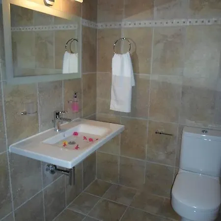 *elia*/5' From Town & Sea/ Mountain View Apartamento *