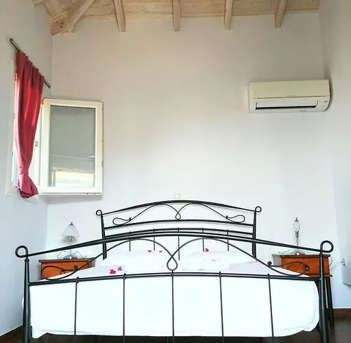 *elia*/5' From Town & Sea/ Mountain View شقة Frínion